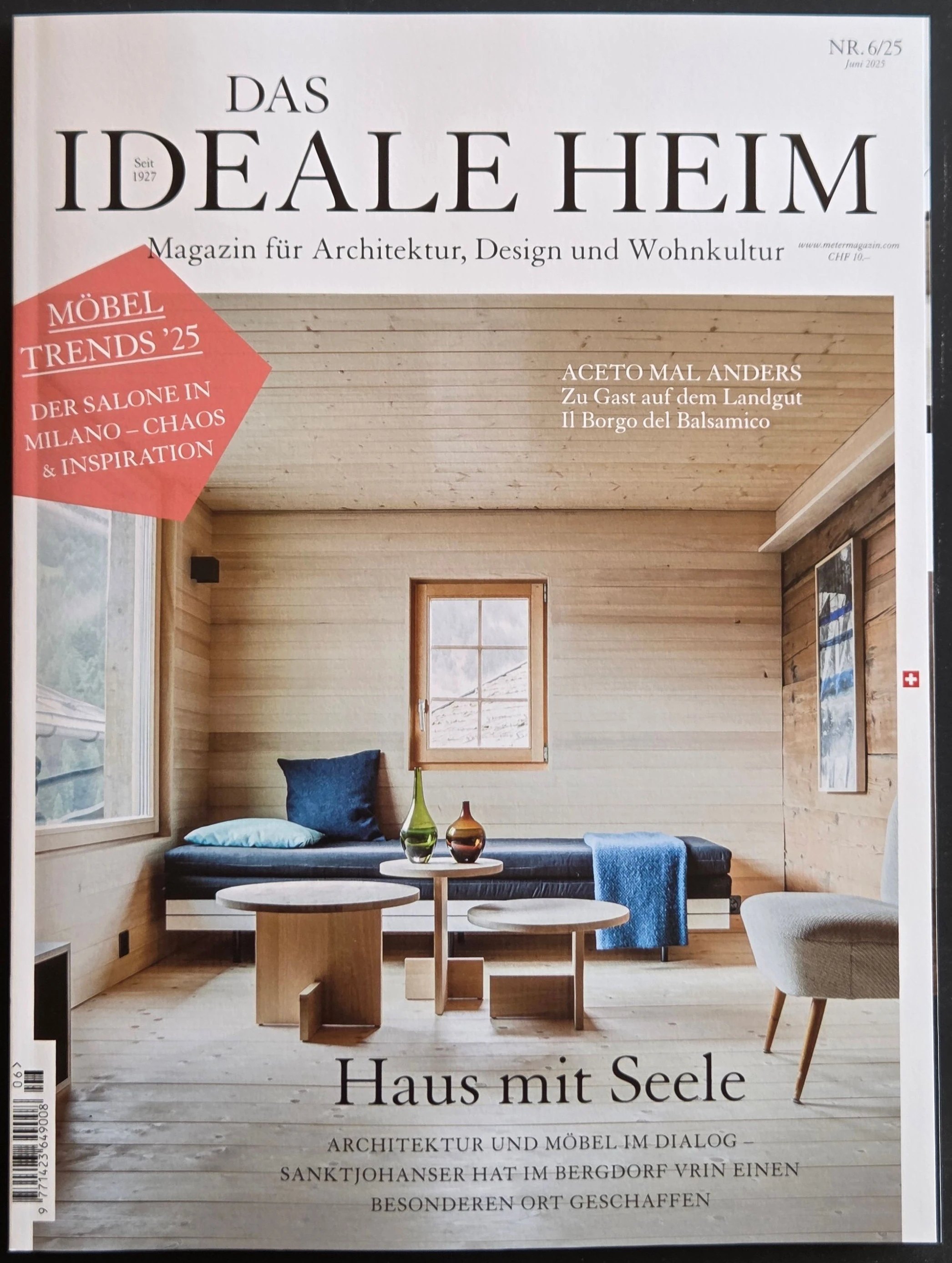 Titelseite der Ausgabe 6/25 von Das Ideale Heim mit der Wohnküche in Vrin